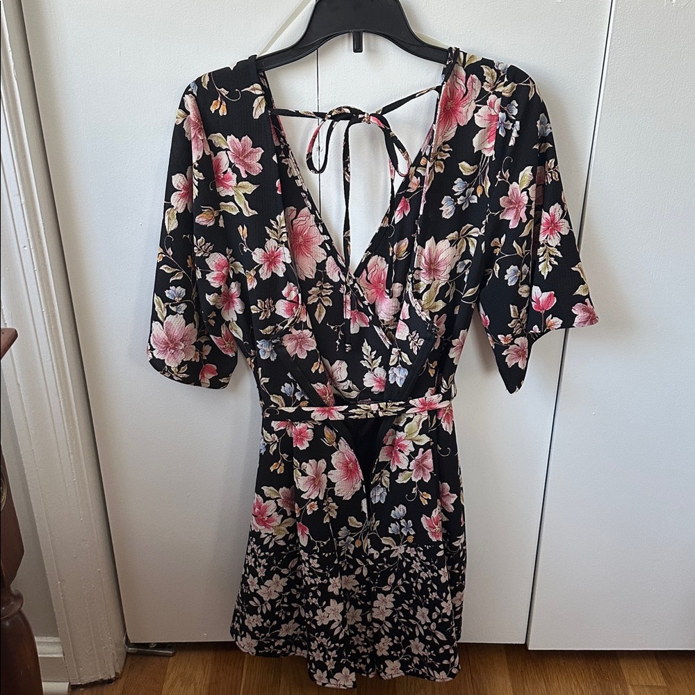 Trixxi Black Romper with Floral Pattern Size L - Picture 5 of 8